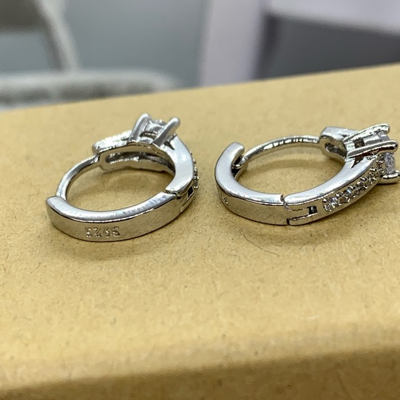 🌟 Sterling Silver Huggie Hoop CZ Earrings - Picture 3 of 5